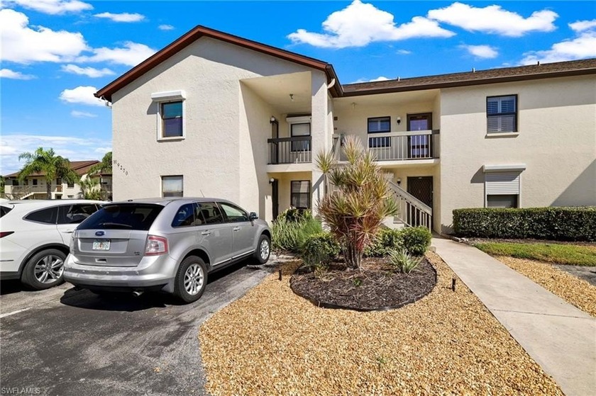 Your Florida oasis awaits - 1st floor end unit, 3 bedrooms, 2 - Beach Home for sale in Fort Myers, Florida on Beachhouse.com