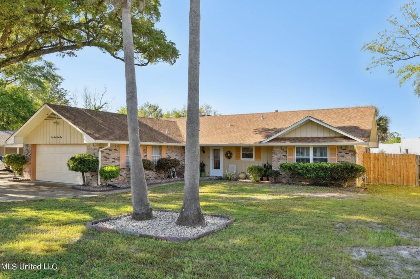 Wonderful family home in pristine condition!  Located in Great - Beach Home for sale in Gulfport, Mississippi on Beachhouse.com