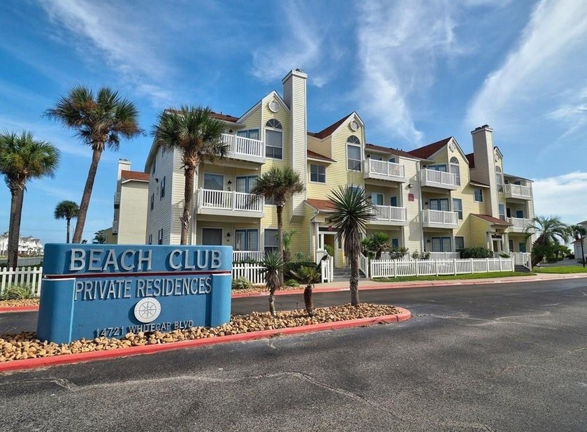 Charming and super clean 1-bedroom, 3rd-floor condo at Beach - Beach Condo for sale in Corpus Christi, Texas on Beachhouse.com