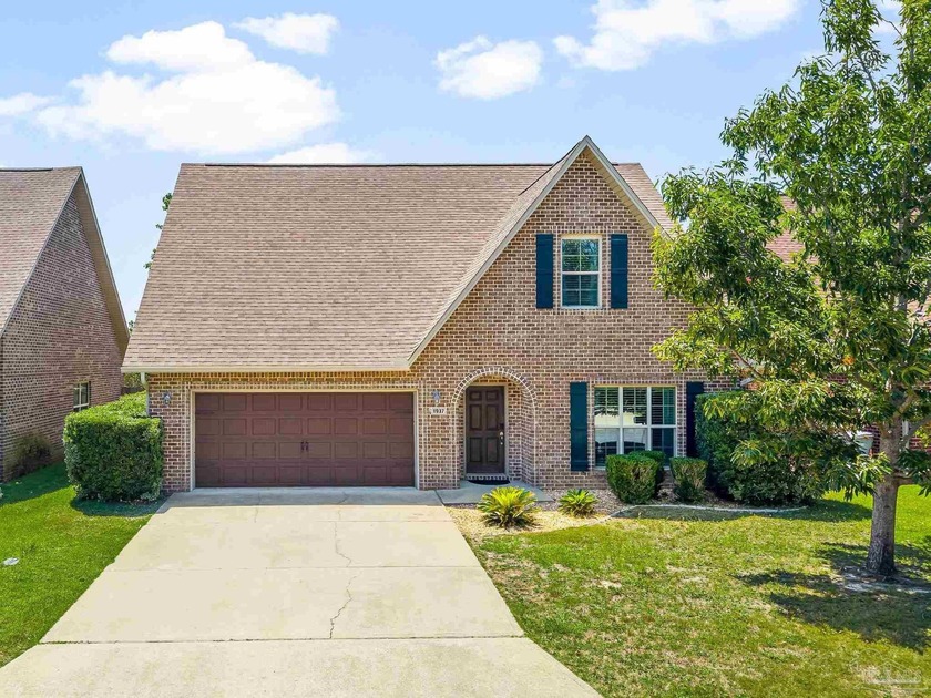 Soundside living just minutes from the white sandy beaches of - Beach Home for sale in Navarre, Florida on Beachhouse.com