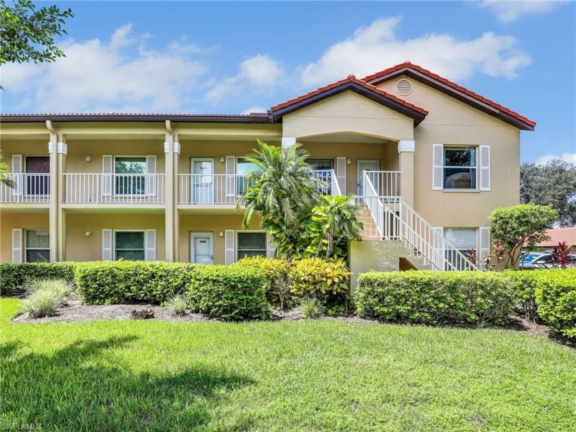 Welcome to this charming 2-bedroom, 2-bathroom end-unit condo - Beach Home for sale in Bonita Springs, Florida on Beachhouse.com