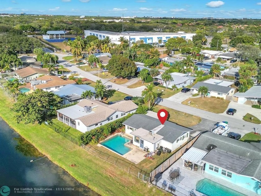 Nestled In One Of The Most Coveted Waterfront Neighborhoods - Beach Home for sale in Palm Beach Gardens, Florida on Beachhouse.com