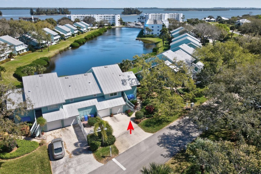 PRICE IMPROVEMENT for this beautifully appointed 1ST. FLOOR/1 - Beach Home for sale in Sebastian, Florida on Beachhouse.com