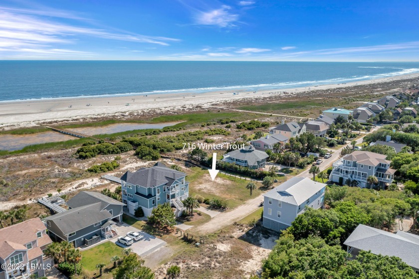 You have an opportunity to surround yourself with the beauty on - Beach Lot for sale in Fripp Island, South Carolina on Beachhouse.com