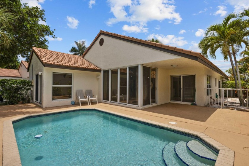 Great opportunity for a charming home in the desirable Palomar - Beach Home for sale in Boca Raton, Florida on Beachhouse.com