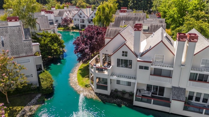 Beautiful waterfront views from this top floor corner unit in - Beach Condo for sale in Redwood City, California on Beachhouse.com