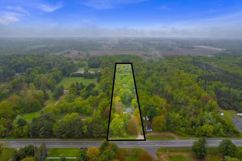 Nestled just minutes from the charming Village of Lexington - Beach Home for sale in Lexington, Michigan on Beachhouse.com