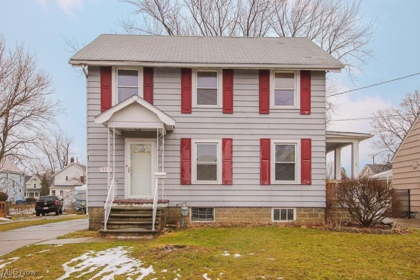 3 bedroom, 1 bath colonial currently being used as a rental/ - Beach Home for sale in Lorain, Ohio on Beachhouse.com