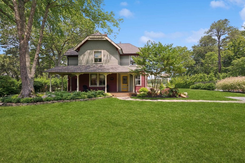 A peaceful waterfront oasis awaits on Reeves Bay, totally - Beach Home for sale in Flanders, New York on Beachhouse.com