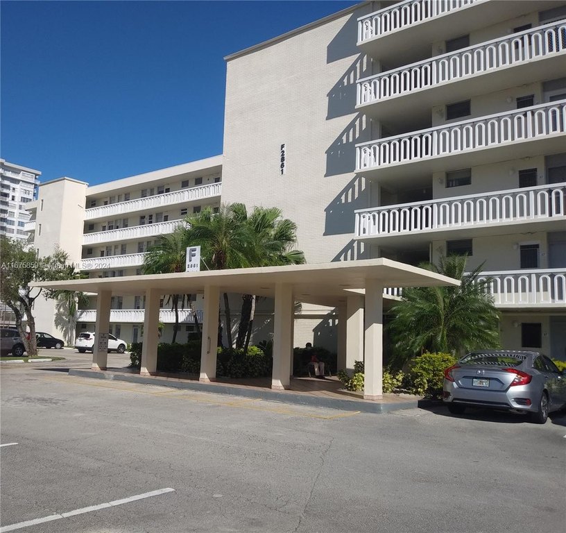 Just relax in this 1bed/1bath fully-furnished & move-in ready - Beach Condo for sale in Aventura, Florida on Beachhouse.com