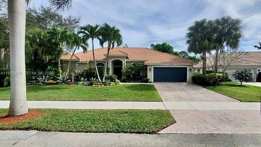 Immaculate Delray Beach 4 bed/3 bath, two car, garage, pool home - Beach Home for sale in Delray Beach, Florida on Beachhouse.com