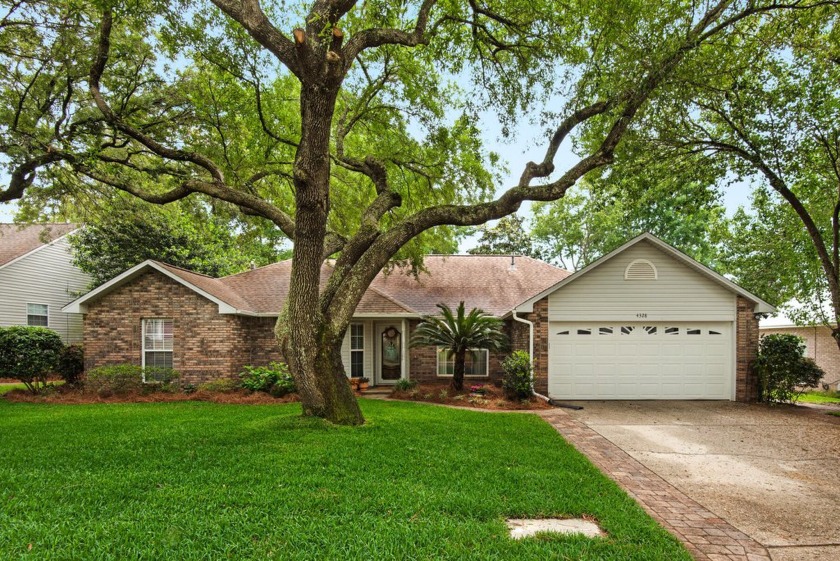 Welcome to your perfect blend of comfort, charm, and convenience - Beach Home for sale in Niceville, Florida on Beachhouse.com