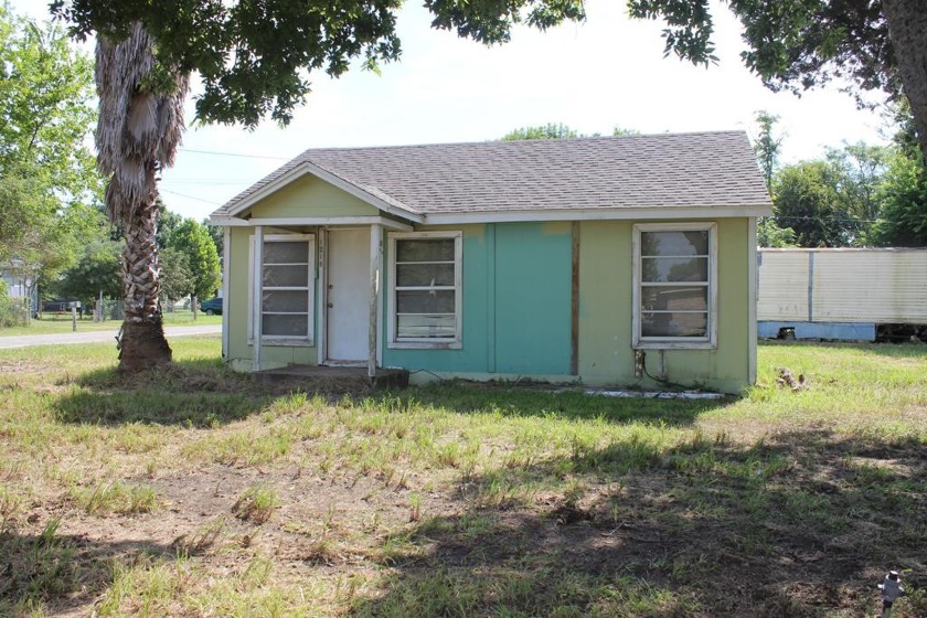 2 bedroom, one bathroom house on corner lot. Needs - Beach Home for sale in Palacios, Texas on Beachhouse.com