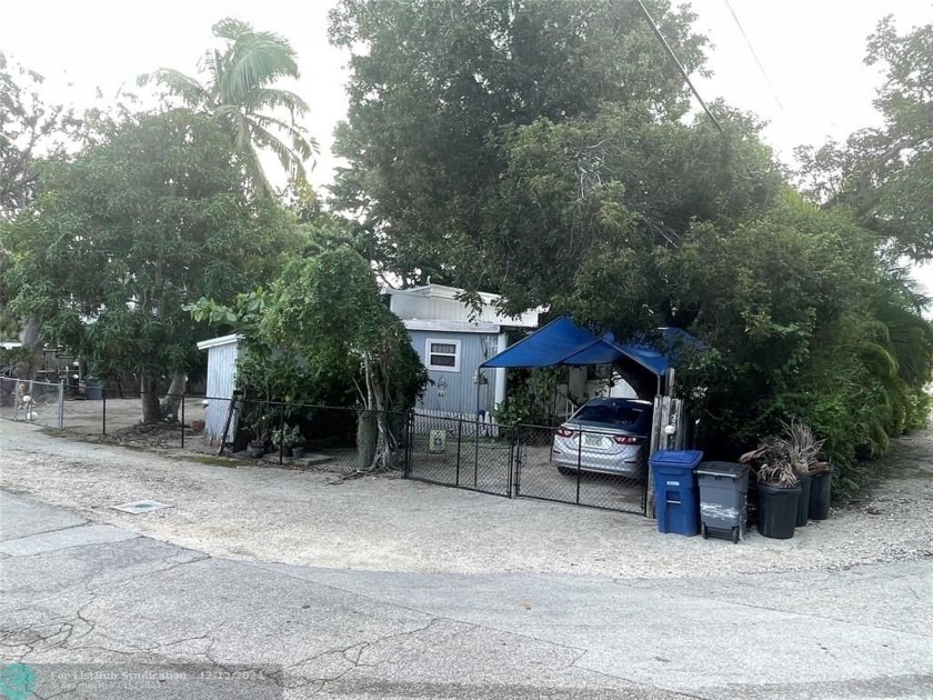 Attention Builders/Investors, Cash Buyers. Location, Location - Beach Home for sale in Key Largo, Florida on Beachhouse.com