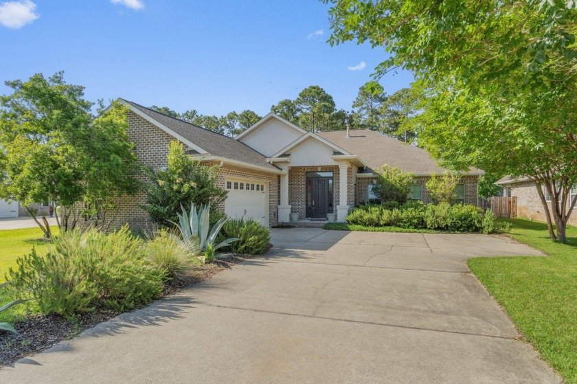 Welcome home to Florida living at its finest! This stunning - Beach Home for sale in Navarre, Florida on Beachhouse.com