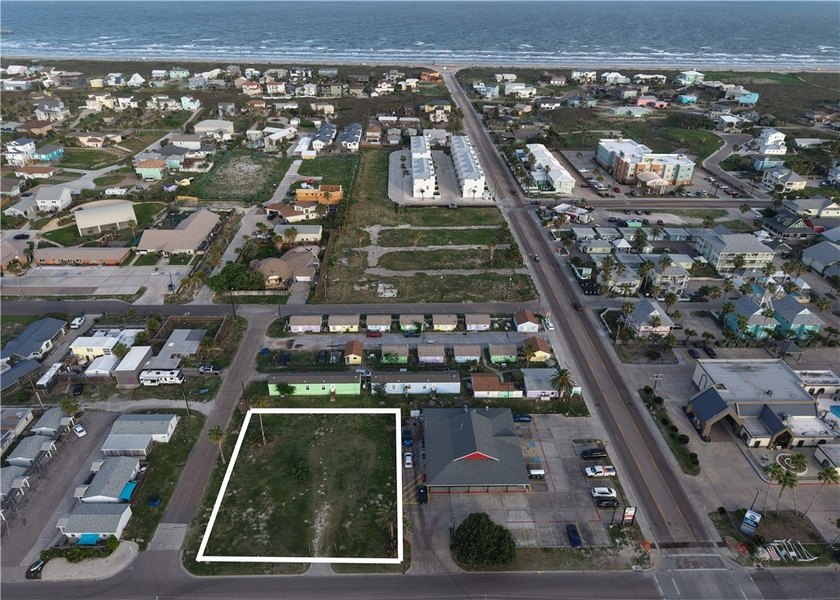 PRIME COMMERCIAL ZONING CORNER LOTS IN OLD TOWN PORT ARANSAS! - Beach Lot for sale in Port Aransas, Texas on Beachhouse.com