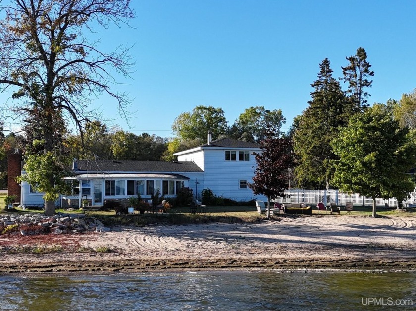 Charming 3+ bed, 2 bath home with 150 ft. of sandy beach - Beach Home for sale in Cedar River, Michigan on Beachhouse.com