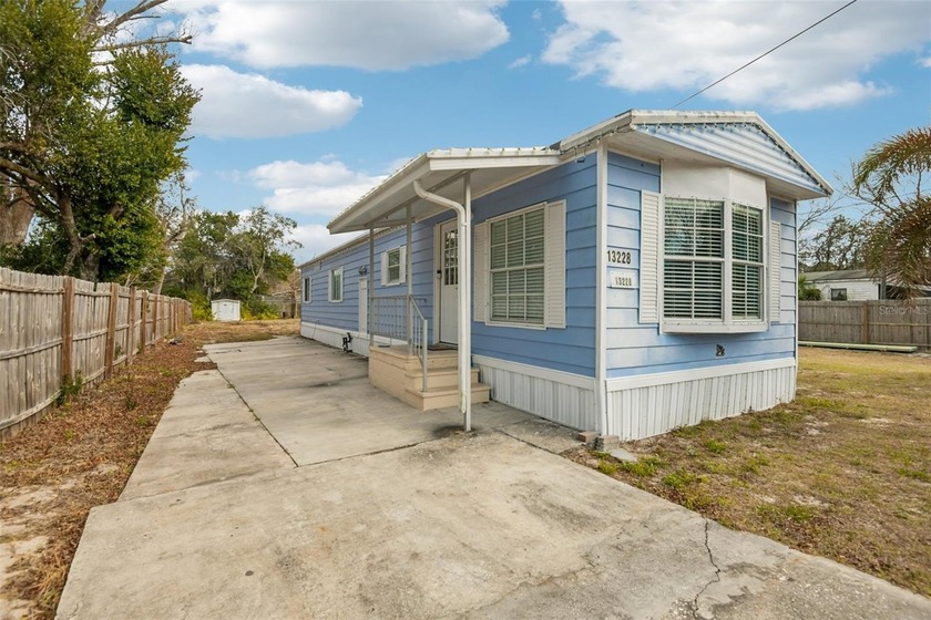 Welcome to this well-maintained 3 bedroom, 2 bath updated home - Beach Home for sale in Hudson, Florida on Beachhouse.com