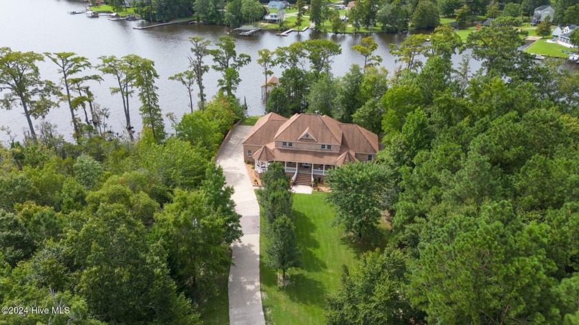 Custom-built brick waterfront home, on a private cul-de-sac lot! - Beach Home for sale in Hertford, North Carolina on Beachhouse.com