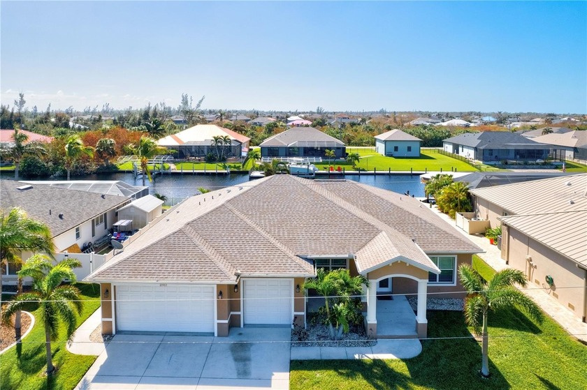 Motivated Seller and Priced to Sell. Bring me a SERIOS OFFER - Beach Home for sale in Port Charlotte, Florida on Beachhouse.com