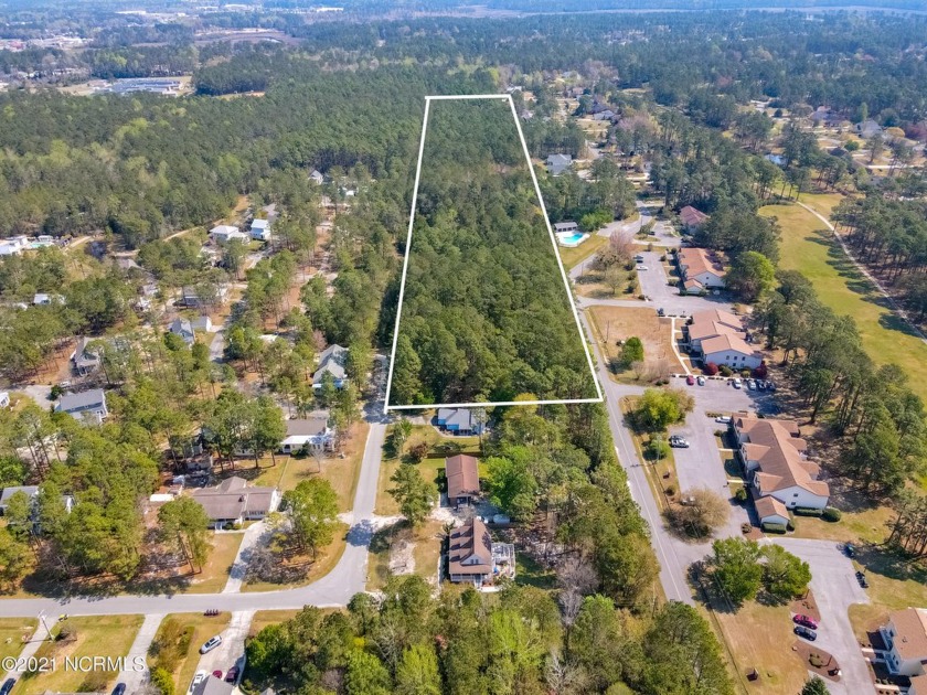 CONTRACTORS/DEVELOPERS take note! This large tract of - Beach Acreage for sale in Shallotte, North Carolina on Beachhouse.com