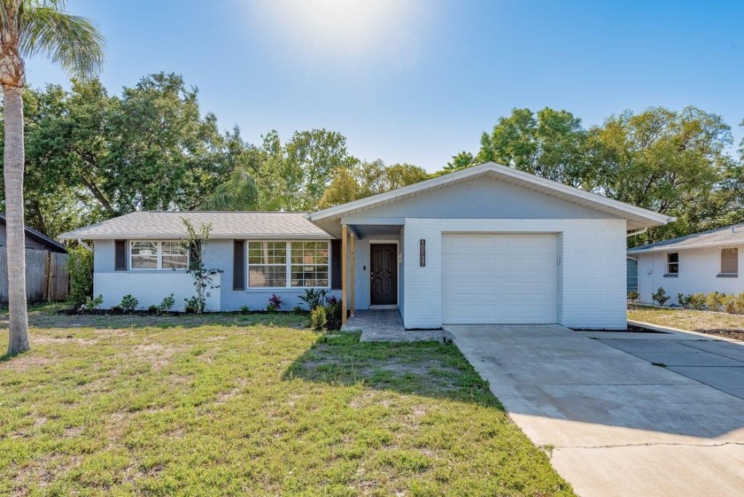 Welcome to your private Florida retreat! This charming 2-bedroom - Beach Home for sale in Port Richey, Florida on Beachhouse.com