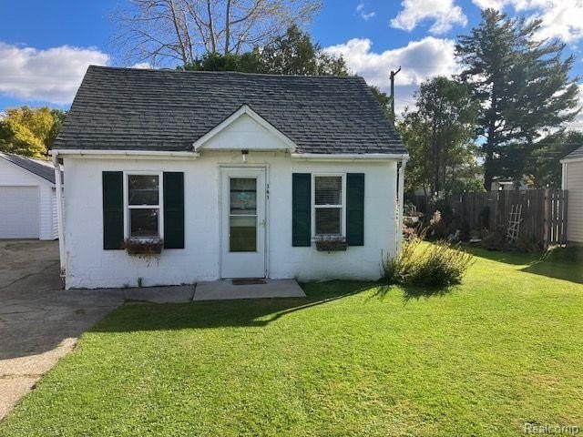 1 Bedroom, 1 Bath, 1 Story Home located in beautiful Harbor - Beach Home for sale in Harbor Beach, Michigan on Beachhouse.com