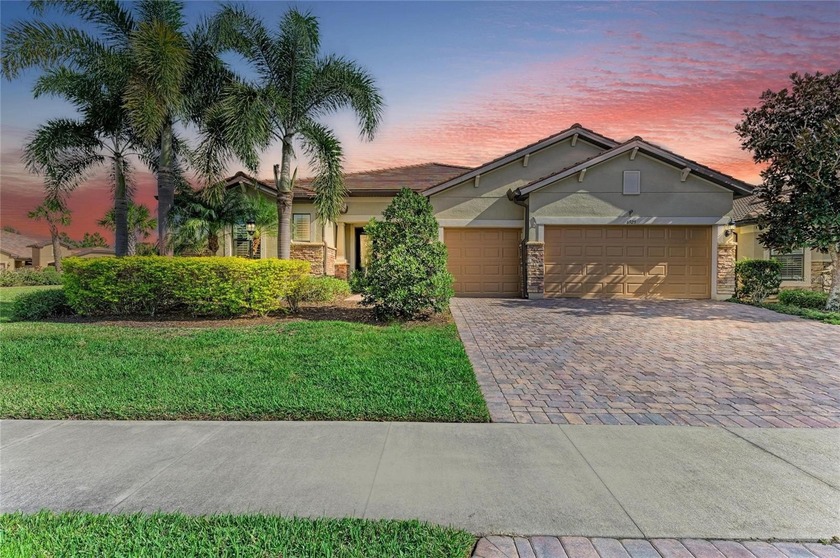 Under contract-accepting backup offers. Welcome home to this - Beach Home for sale in Bradenton, Florida on Beachhouse.com