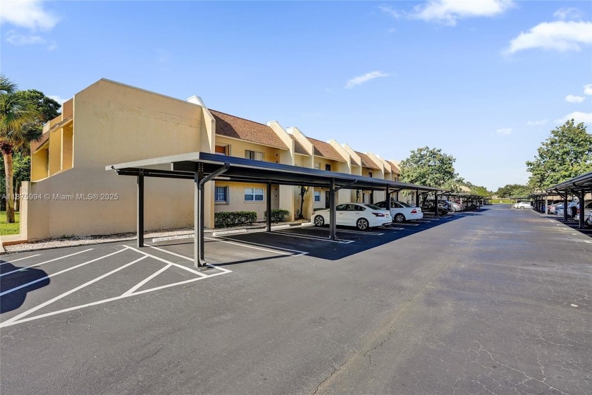 AMAZING 2 BEDROOMS 2 BATHROOMS FULLY FURNISHED 1ST FLOOR CONDO - Beach Condo for sale in Delray Beach, Florida on Beachhouse.com