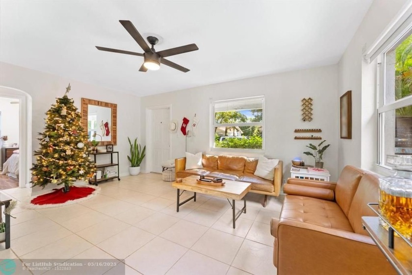This charming & unique property is in a truly ideal location - Beach Lot for sale in West Palm Beach, Florida on Beachhouse.com