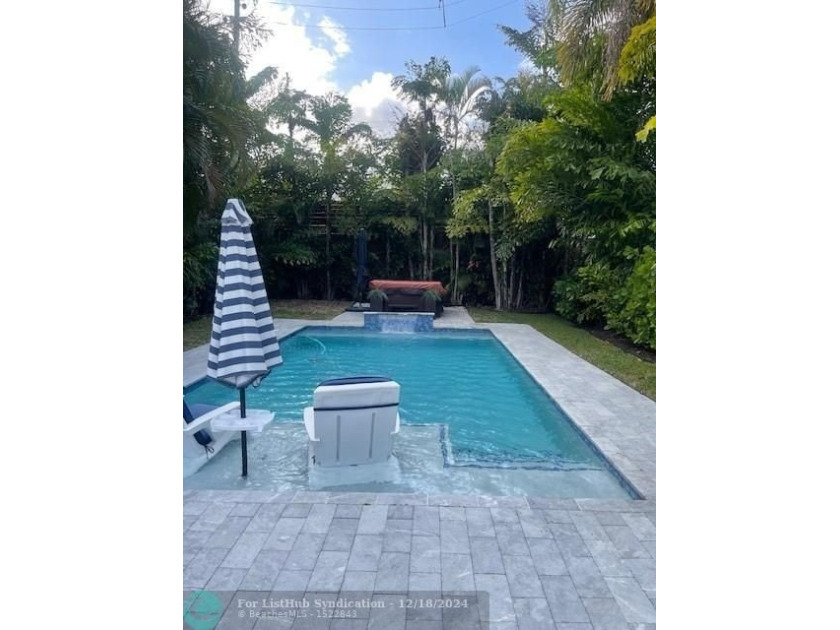 If you are looking for a home with a tropical oasis for a - Beach Home for sale in Lighthouse Point, Florida on Beachhouse.com