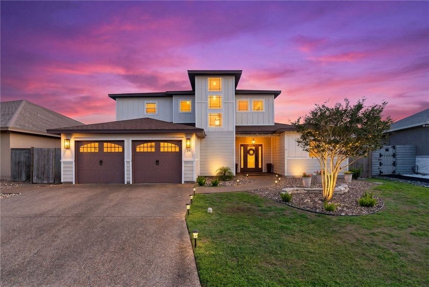 Private. Refined. Truly one of Corpus Christi's hidden gems - Beach Home for sale in Corpus Christi, Texas on Beachhouse.com