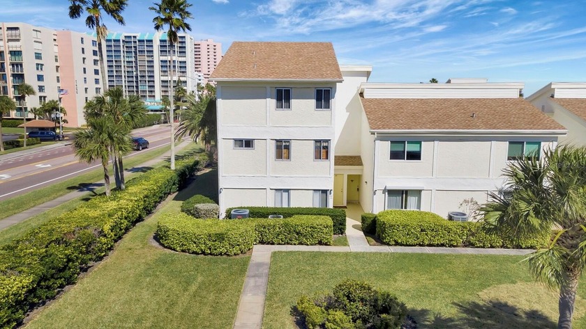 One or more photo(s) has been virtually staged. An ideal - Beach Condo for sale in Clearwater Beach, Florida on Beachhouse.com