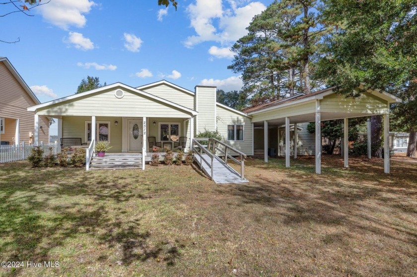 Welcome to this lovely 2-bedroom, 2-bath single-story home in - Beach Home for sale in Morehead City, North Carolina on Beachhouse.com