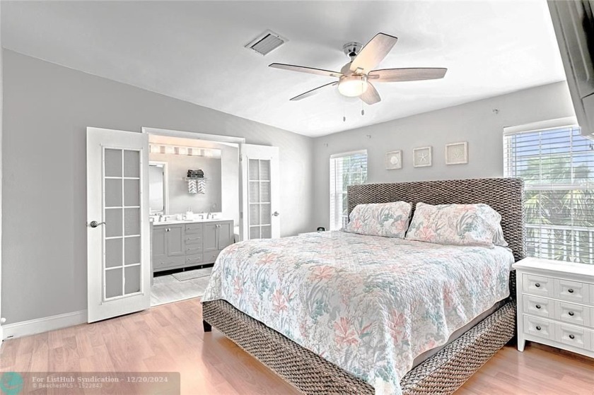 Experience the ideal  getaway features a fenced, shaded, and - Beach Home for sale in Marathon, Florida on Beachhouse.com