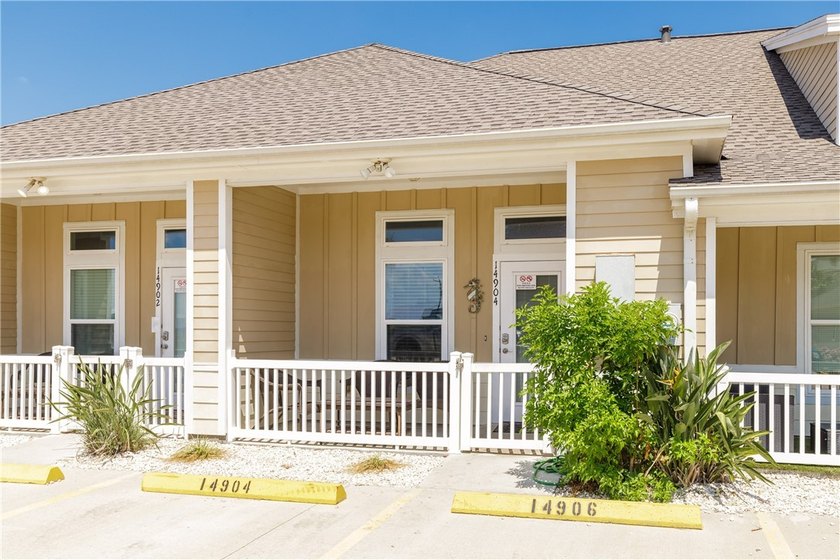 Turnkey townhome located at the popular Village by the Beach - Beach Townhome/Townhouse for sale in Corpus Christi, Texas on Beachhouse.com