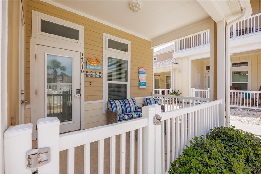 Welcome to paradise! This stunning, fully furnished corner unit - Beach Townhome/Townhouse for sale in Corpus Christi, Texas on Beachhouse.com