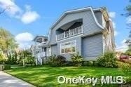 Beautiful 5 year young Custom Built Contemporary Home in the - Beach Home for sale in Atlantic Beach, New York on Beachhouse.com