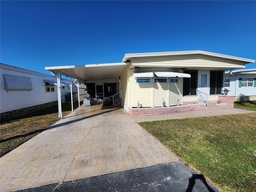 UPDATED PRICE:  $142,900. Affordable and Ready for it's New - Beach Home for sale in Bradenton, Florida on Beachhouse.com
