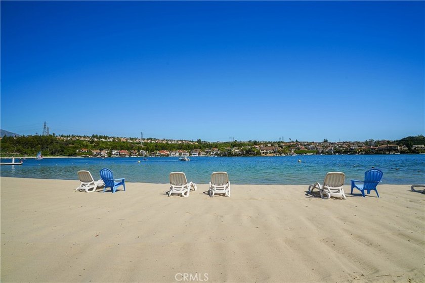 LAKE VIEW Home within the exclusive private lakefront / - Beach Condo for sale in Mission Viejo, California on Beachhouse.com