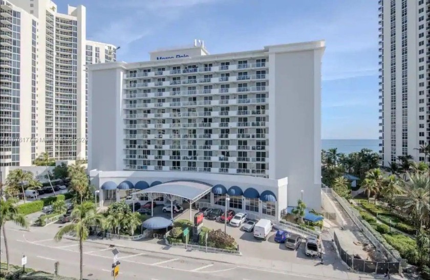 Great income potential - rent it out or come and enjoy yourself! - Beach Condo for sale in Sunny Isles Beach, Florida on Beachhouse.com