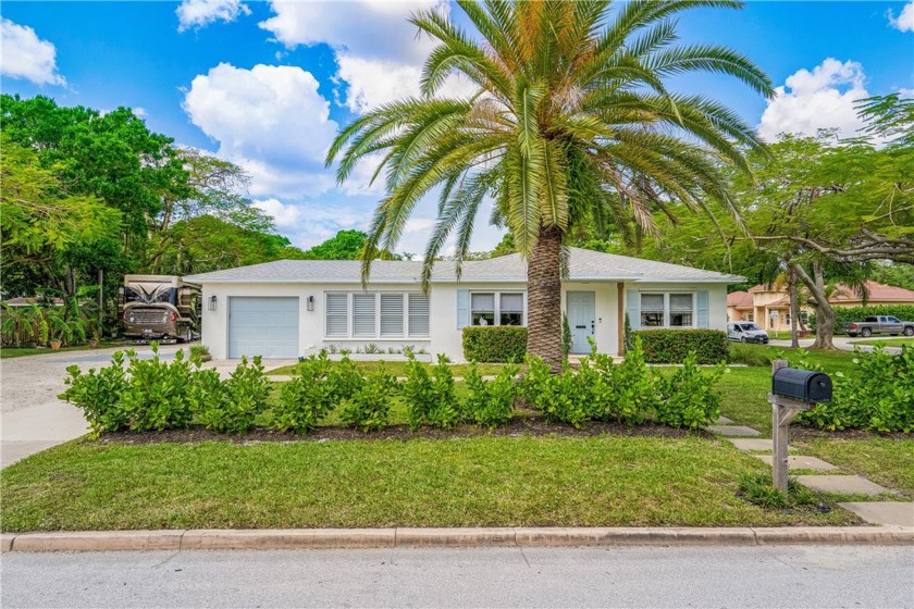 Charming, updated home in the heart of coveted Mc Ansh Park! - Beach Home for sale in Vero Beach, Florida on Beachhouse.com