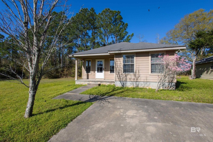 3-bedroom, 2-bathroom single-story home in one of the best - Beach Home for sale in Lillian, Alabama on Beachhouse.com