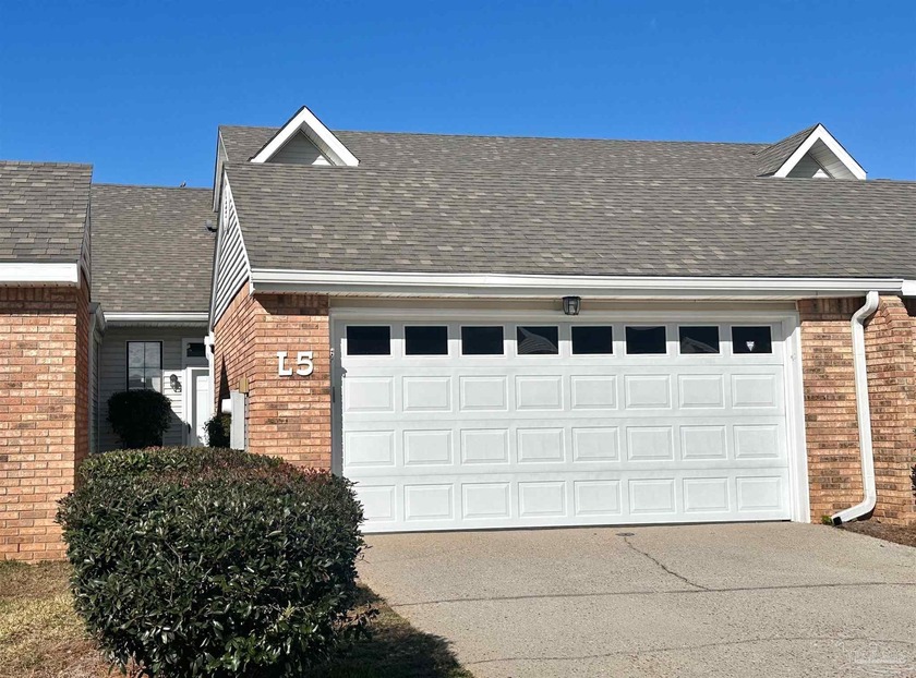 Welcome to uptown Pensacola living, where convenience, energy - Beach Home for sale in Pensacola, Florida on Beachhouse.com