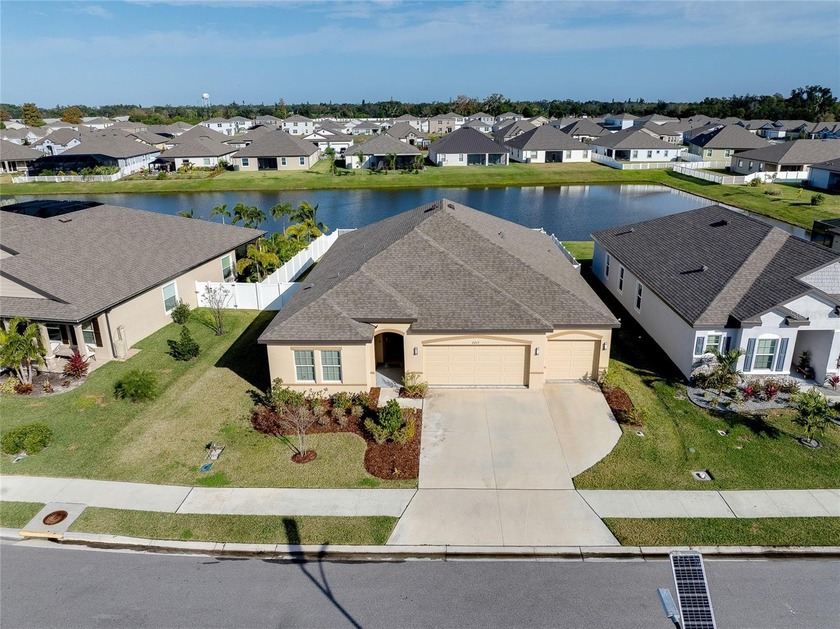 Better Than New - Move-In Ready!  No Hassle!  This nearly new - Beach Home for sale in Bradenton, Florida on Beachhouse.com