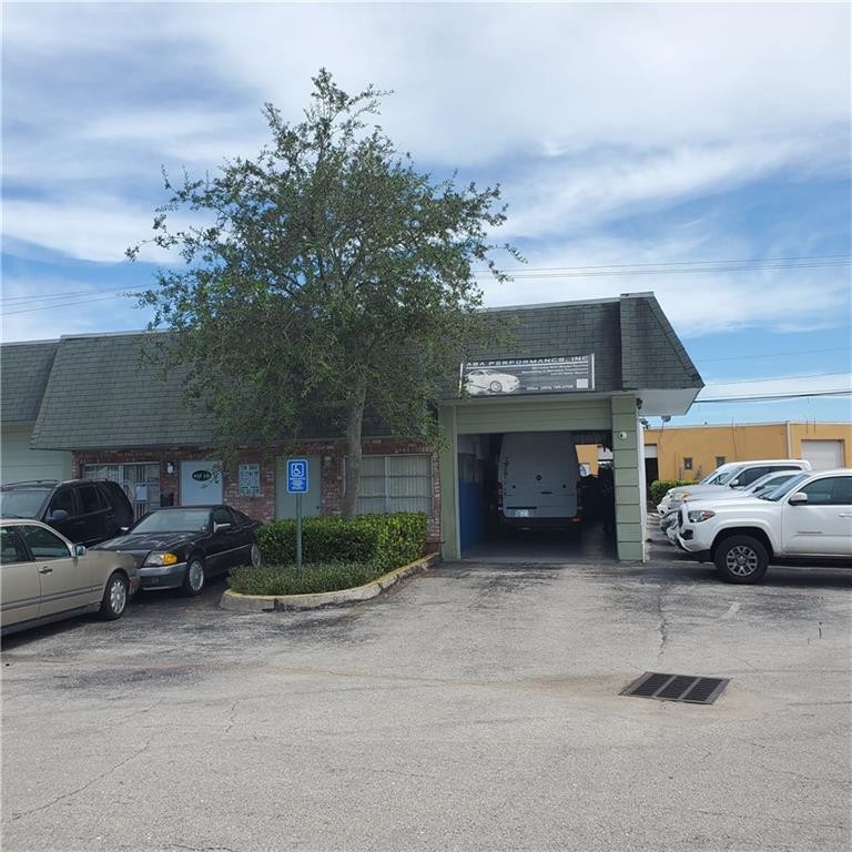 Owner retiring, expert in Mercedes Benz. Current location being - Beach Commercial for sale in Pompano Beach, Florida on Beachhouse.com