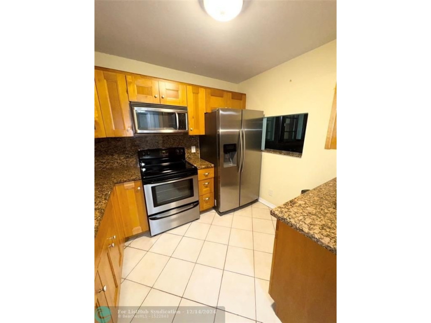 Have you been looking for just the right condo in the heart of - Beach Condo for sale in Sunrise, Florida on Beachhouse.com