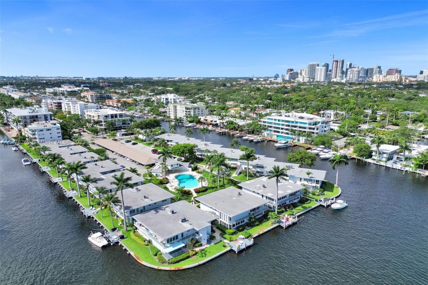 Boaters Dream!  Enjoy panoramic waterfront views in this - Beach Apartment for sale in Fort Lauderdale, Florida on Beachhouse.com