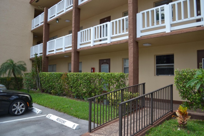 Recently renovated 2/2 Condominium with a Nice Lake View located - Beach Condo for sale in Sunrise, Florida on Beachhouse.com