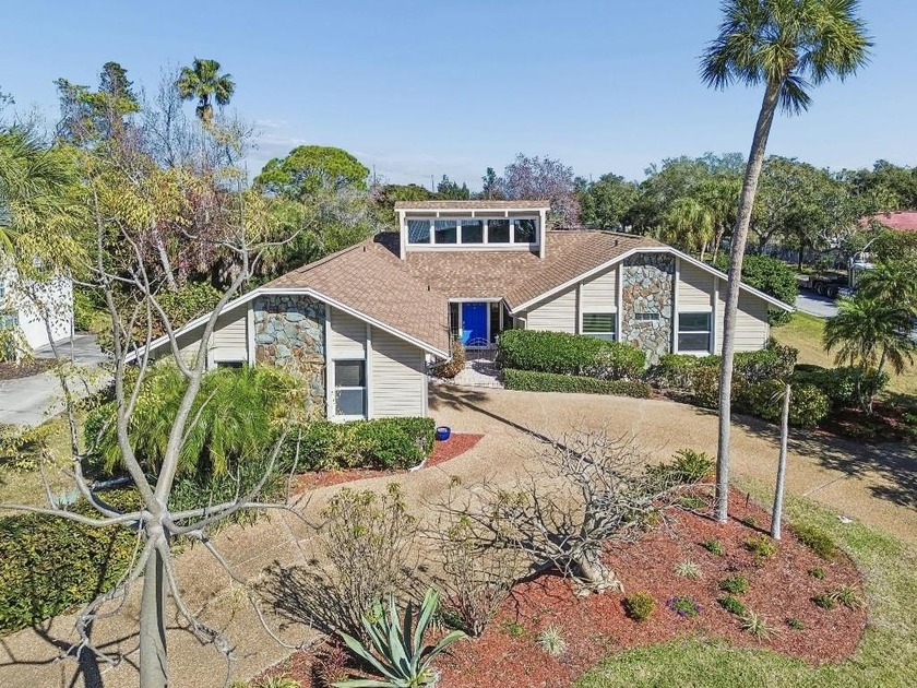 UNFURNISHED List Price is $815,000. FURNISHED List Price is $825 - Beach Home for sale in Bradenton, Florida on Beachhouse.com